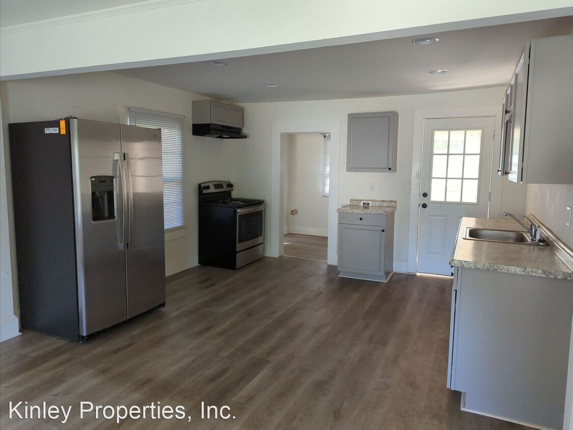 8633 Moody Rd, Charlotte, NC 28215 House Rental in Charlotte, NC