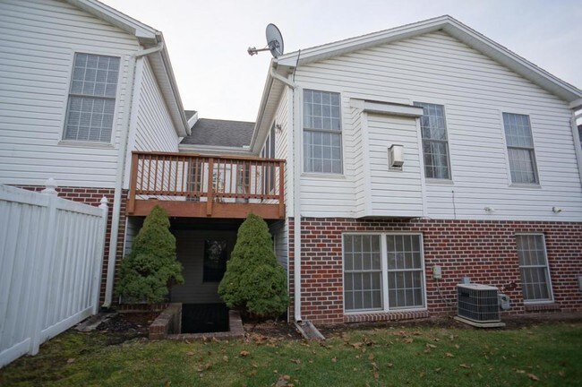 Building Photo - 3 Tuscany Ct