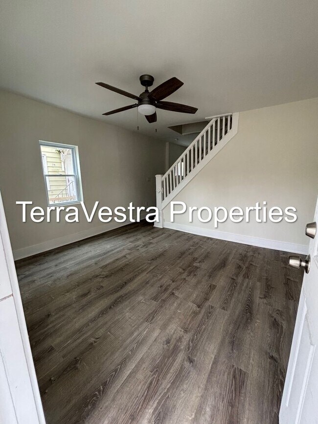 Foto del edificio - 2 Bed with a bonus room in Bridgeton!