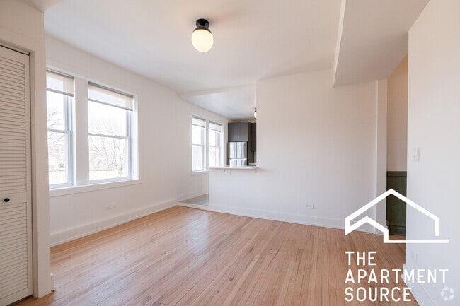 Building Photo - 2309 N Albany Ave