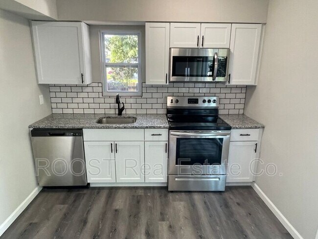 Building Photo - 5685 Tamarack Blvd