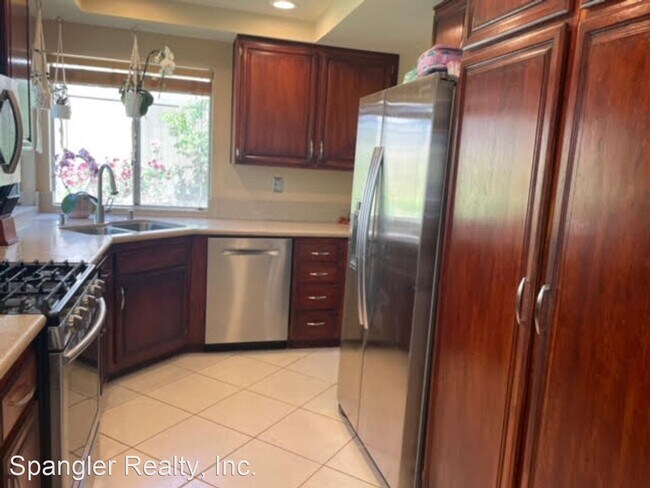 Building Photo - 4 br, 3 bath House - 1214 Rocky Point Way