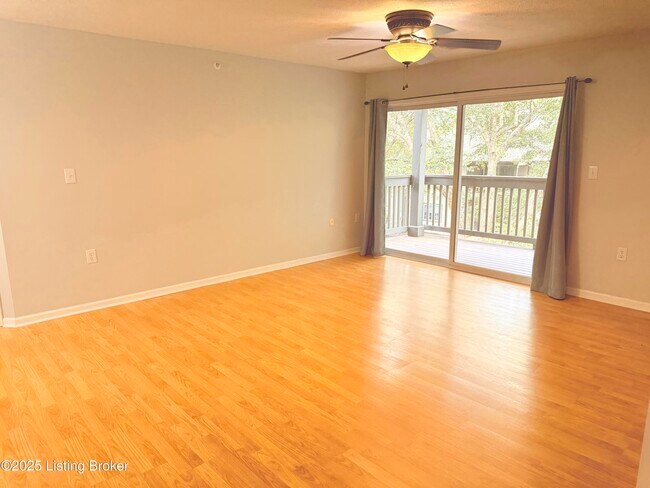 Foto del edificio - 10303 Trotters Pointe Dr