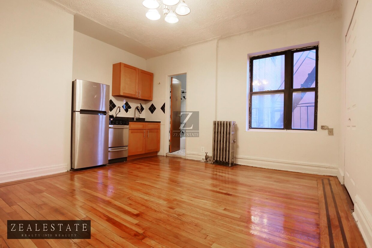 Primary Photo - 299 Adelphi Street