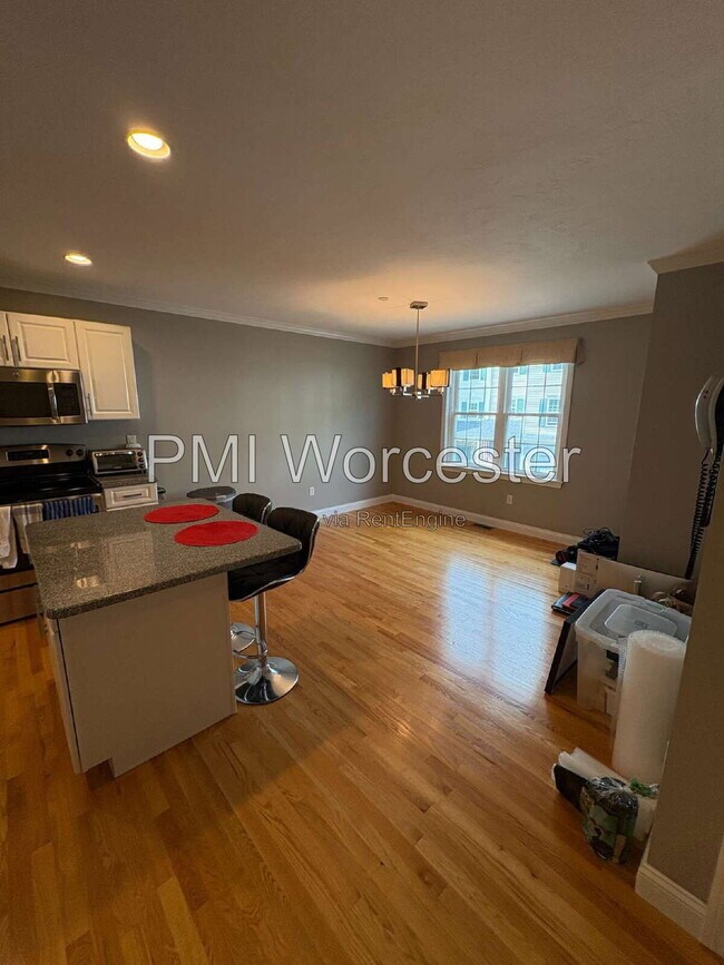 Building Photo - 67 N Quinsigamond Ave