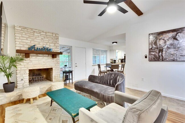 Building Photo - 8304 Beaver Brook Ln