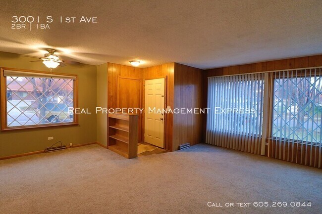 Building Photo - 3001 S 1st Ave