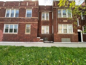 Building Photo - 2006 N Laporte Ave