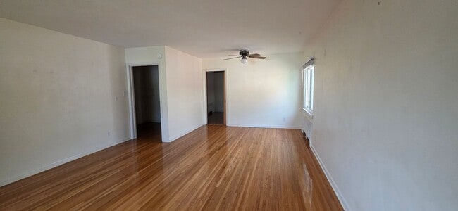 Building Photo - 2520 Deming Blvd