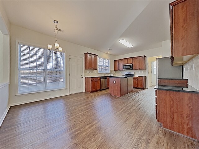 Building Photo - 316 Ridgewood Trail