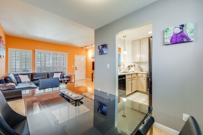Foto del edificio - 732 Northrup St