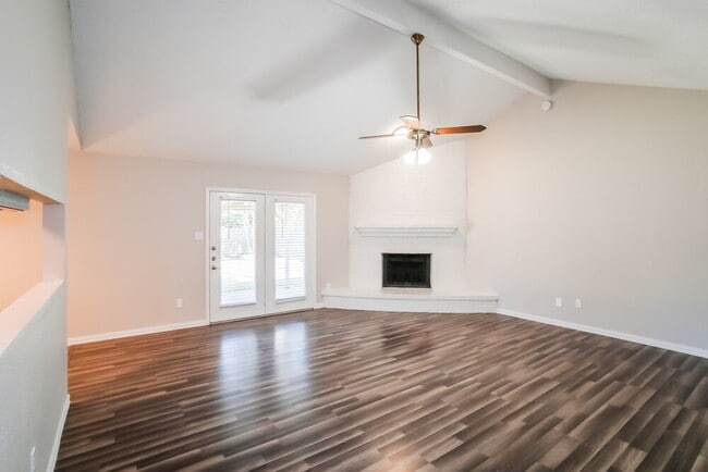 Building Photo - 6416 Kelly Elliott Rd