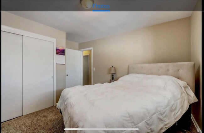 Foto del edificio - 2319 W Layton Ave