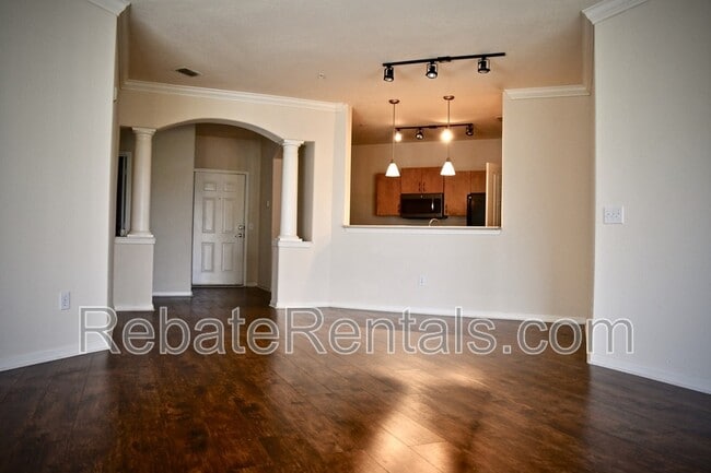 Building Photo - 8290 Gate Pkwy W