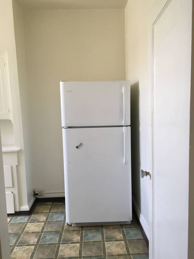 Foto del edificio - Sunny Studio Apartment, Close to everywhere! Near by BART