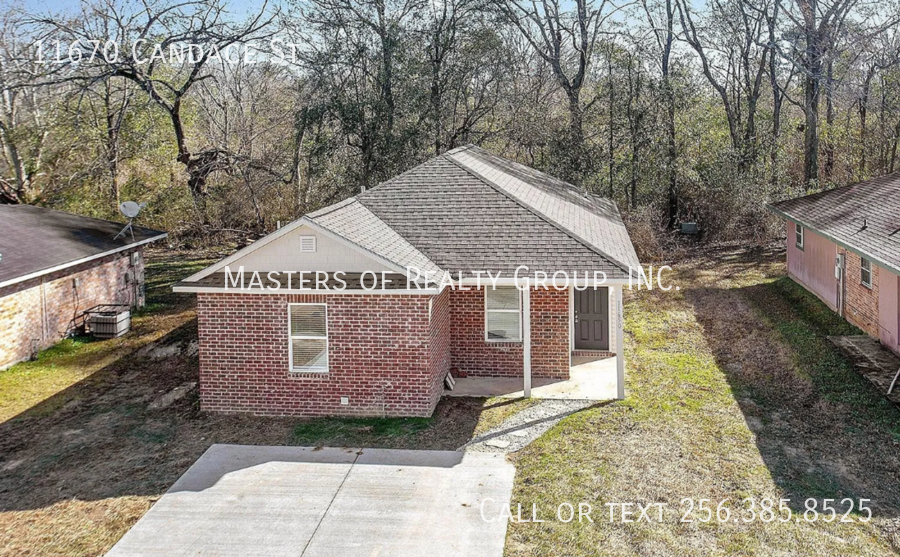 Foto principal - Charming 4 bedroom home in Baton Rouge!