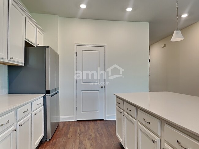 Building Photo - 20478 Calla Lily Dr