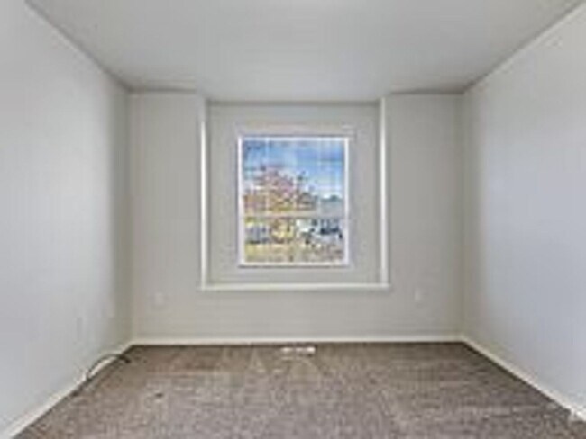 Foto del edificio - 3 bedroom 2 Bathroom home