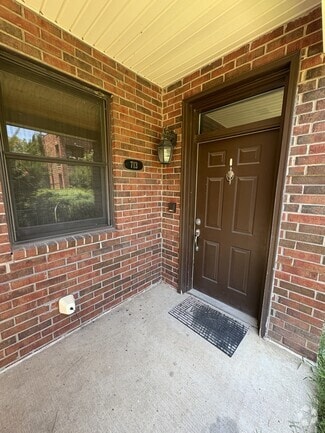 Building Photo - 713 S Madison Pl