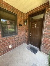 Building Photo - 713 S Madison Pl