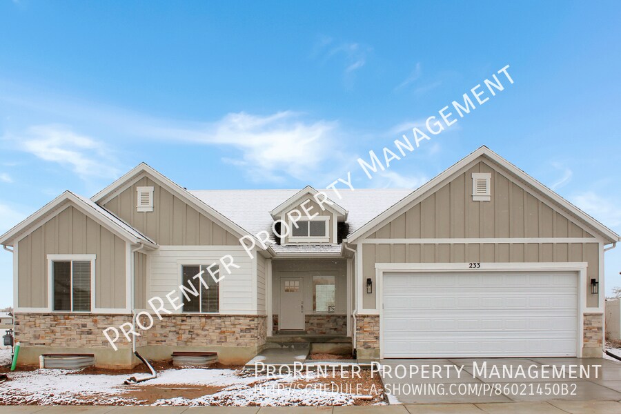 233 Clair Pl, Clearfield, UT 84015 House Rental in Clearfield, UT