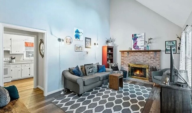 Foto del edificio - Charming 4bdrm/2bth Cape Cod Conveniently Located in the Rockwood Subdivision of Chesterfield Cou...