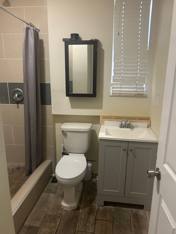 Foto del edificio - 13744 Dellbrook St