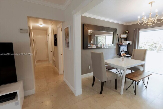 Foto del edificio - 10521 SW 124th Ave