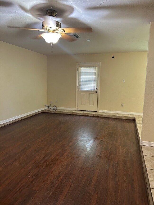 Building Photo - 11507 Raven View Dr