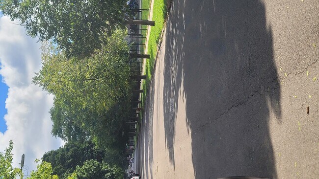 Foto del edificio - 8205 S Spaulding Ave