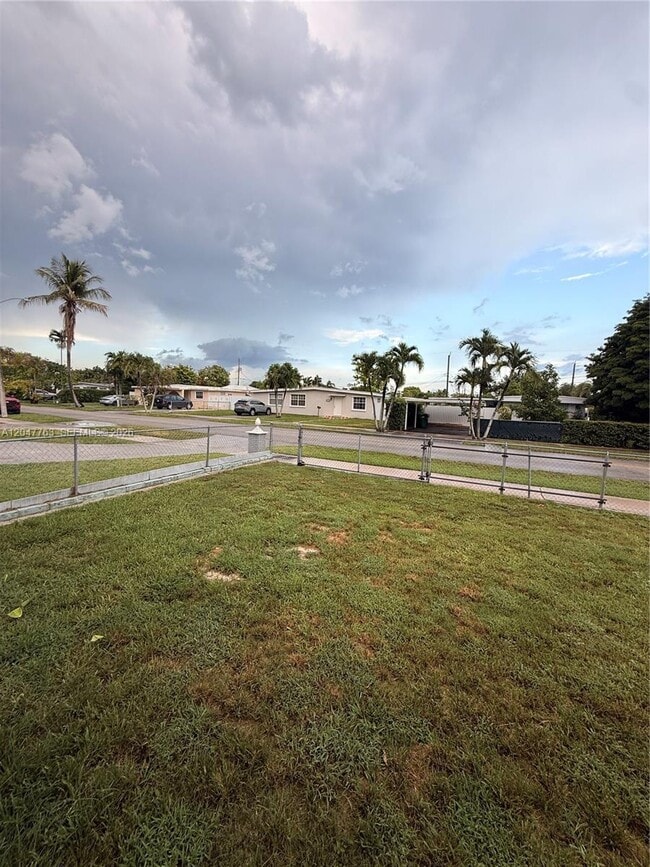 Foto del edificio - 10555 SW 32nd St