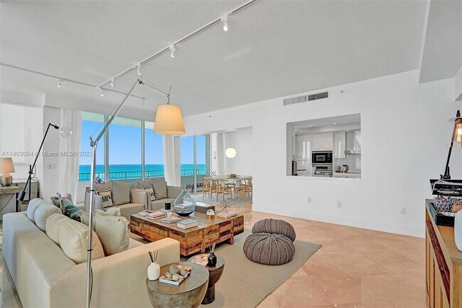 Foto del edificio - 10205 Collins Ave