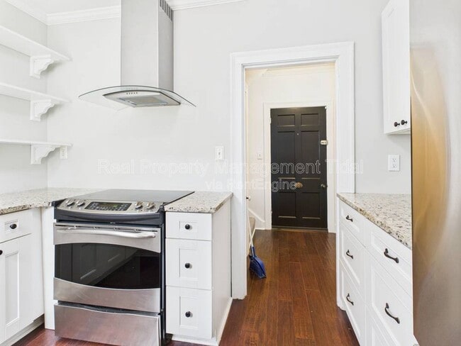 Building Photo - 217 Palen Ave