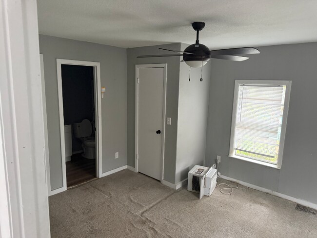 Foto del edificio - 714 Crim Ave