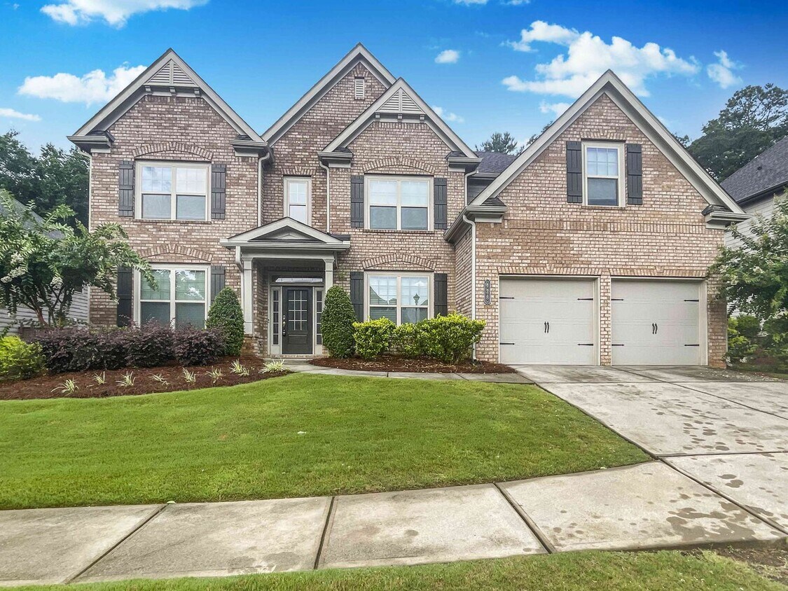 Foto principal - Huge 5BR / 4BA Home near Downtown Woodstock