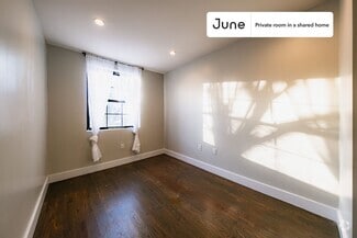 Building Photo - Private bedroom in 3 bed/3 bath Home