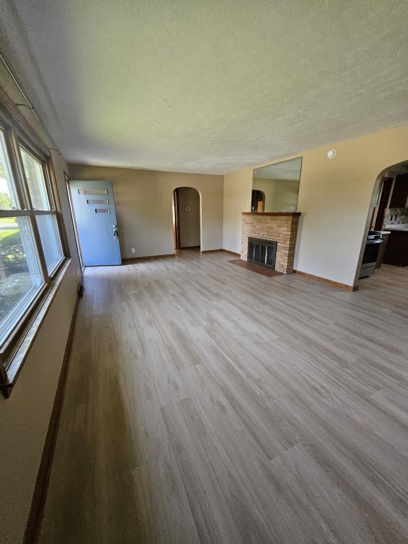 Foto del edificio - 212 Maevi Dr
