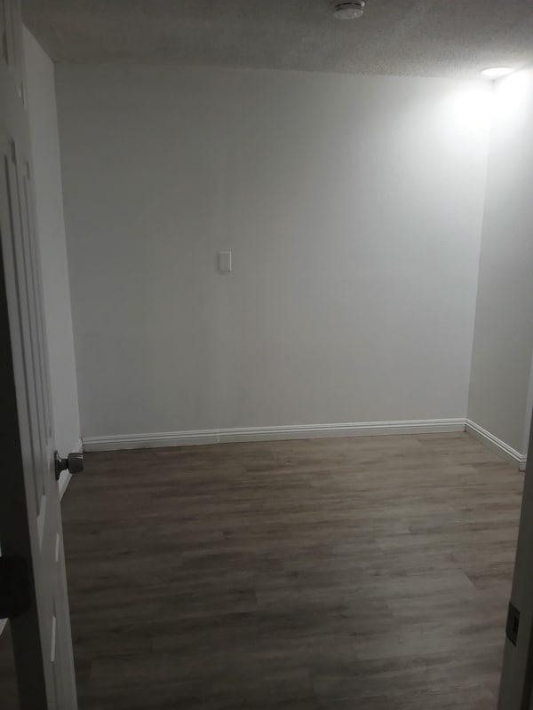 Building Photo - 9490 Elm Ave