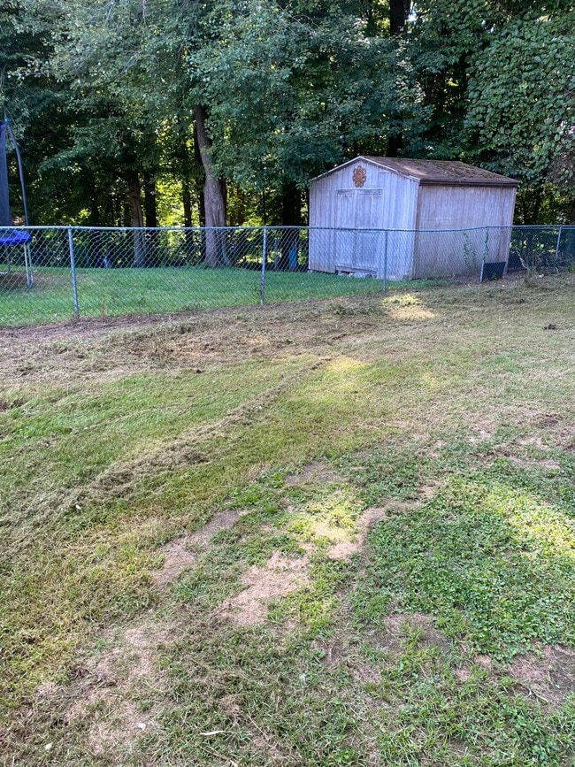 Foto del edificio - 2212 Westwood Dr