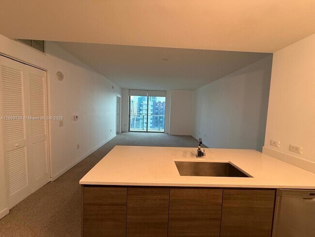 Foto del edificio - 1100 S Miami Ave