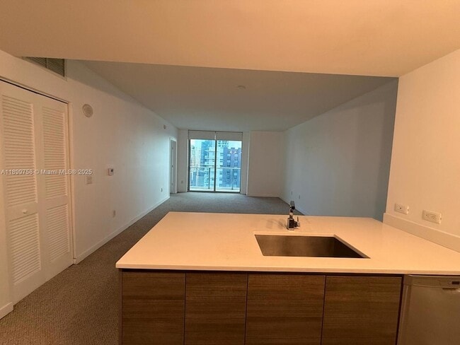 Building Photo - 1100 S Miami Ave