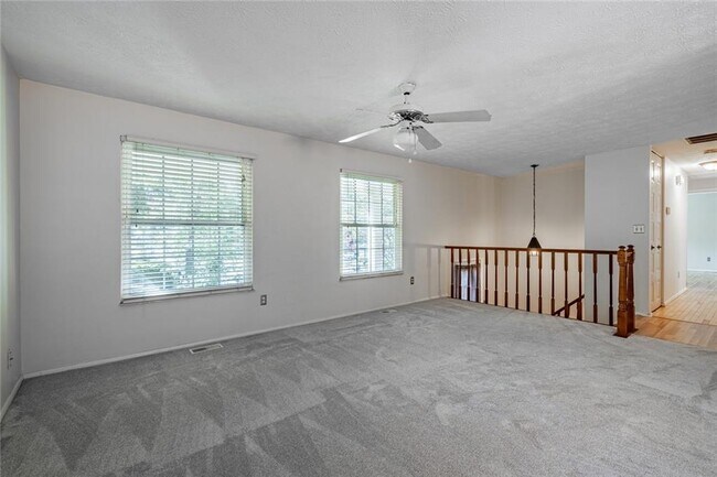 Foto del edificio - 2843 Pine Meadow Dr