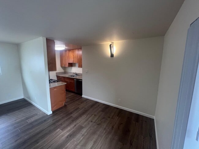 Building Photo - 1580 Higgins Way