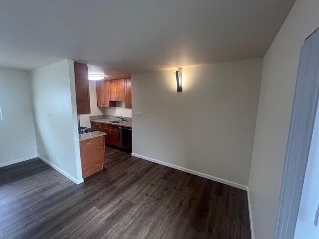 Foto del edificio - 1580 Higgins Way