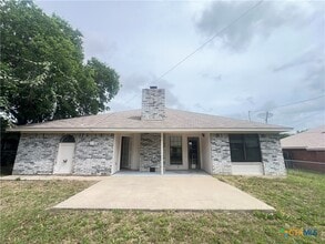 Building Photo - 4708 Bluestem Ln
