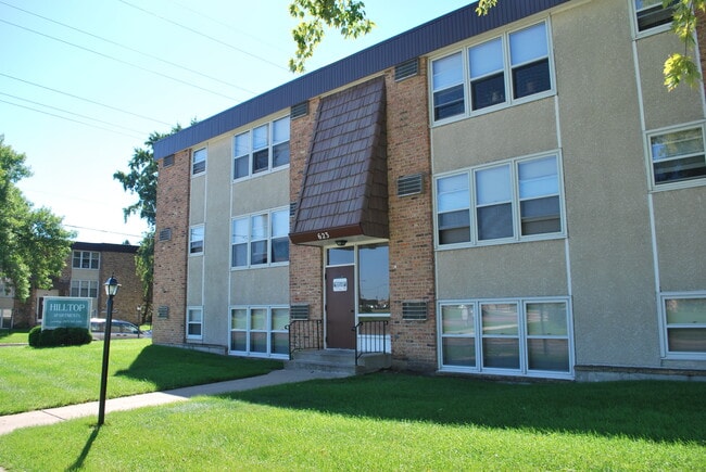Building Photo - 415 Holly Ln