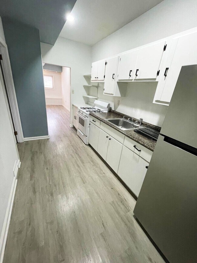 Foto del edificio - 1382 Center Ave