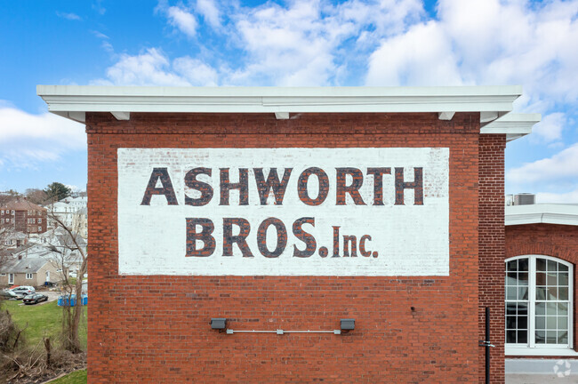 Foto del edificio - Ashworth Lofts