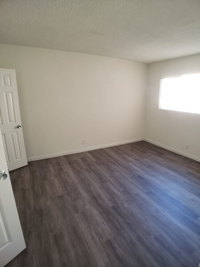 Building Photo - 5433 Sepulveda Blvd