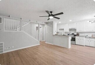 Building Photo - 3502 Burlington St